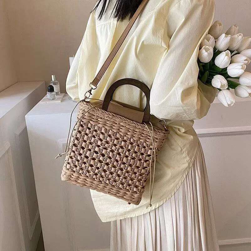 Hand-Held Wooden Handle Woven Bag Summer Cool New Light Brand Fashion Beach Leisure Travel Crossbody Handbag Shoulderbag