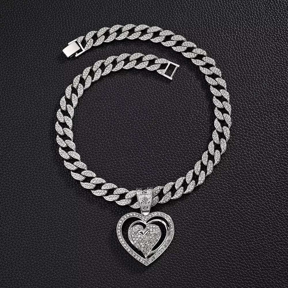 DHcollection Iced Out 15MM Cuban Necklace With Alloy and Rhie Hip Hop Heart Pendant Rapper Chain