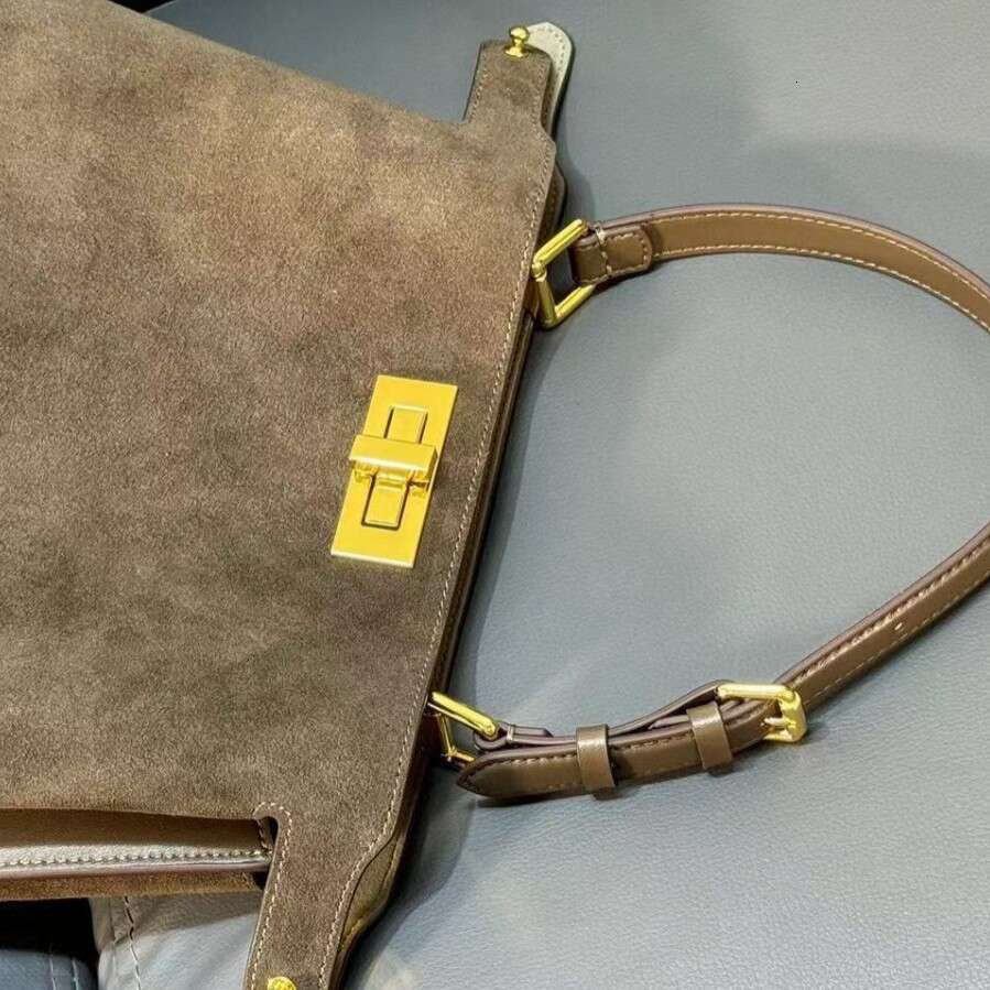 Mm Women's Bags 24 Autumn/Winter New Frosted Cowhide Handbag, High-End Fashion Tote Single Shoulder Armpit Bag, Women's Bag