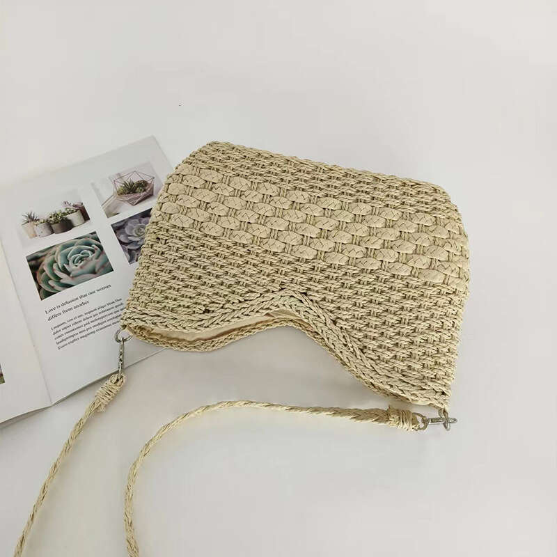 Handmade Beach Bag Spring And Summer Fresh Grass Niche Design Woven Single Shoulder Armpit Bag, Casual Beach Handmade Bag Kq2