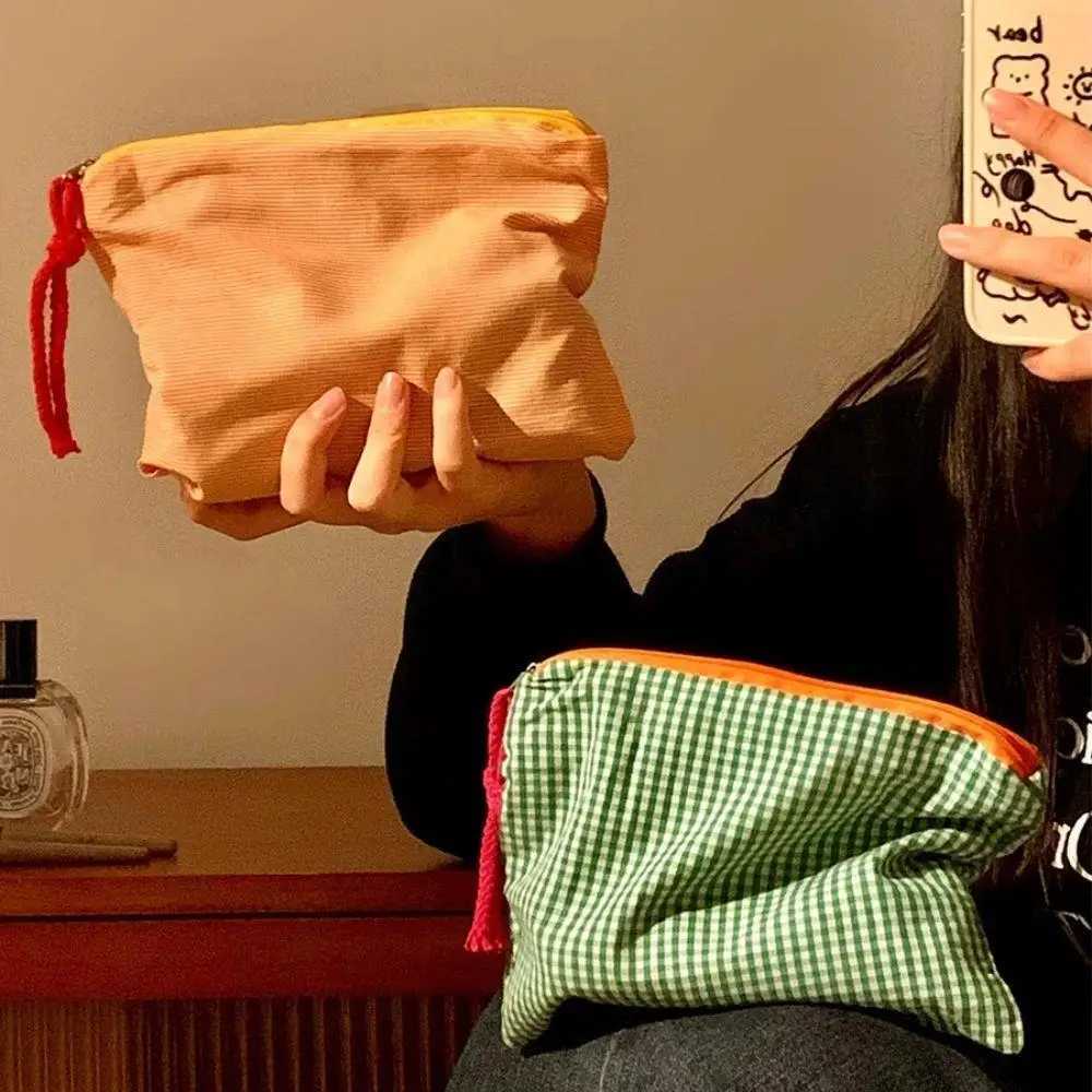 Makeup storage bag Fi Ctrast color makeup bag womens wallet cotton zipper plain travel makeup bagXJ250415