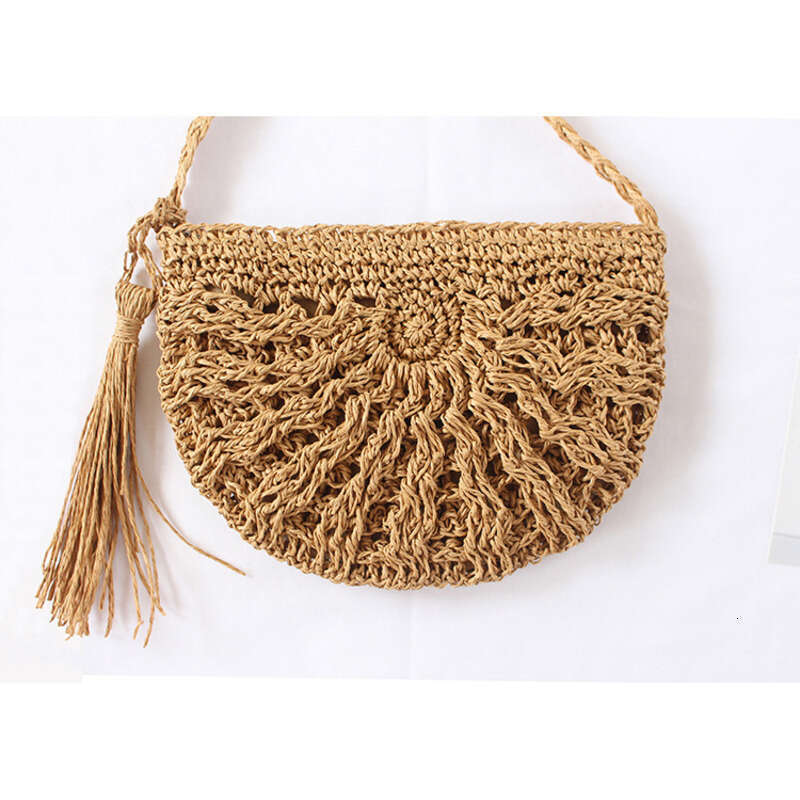 Handmade Beach Bag Grass New Product Single Shoulder Crossbody Women's Beach Woven Tassel Japanese And Korean Fashion Leisure Artistic Small Bag 