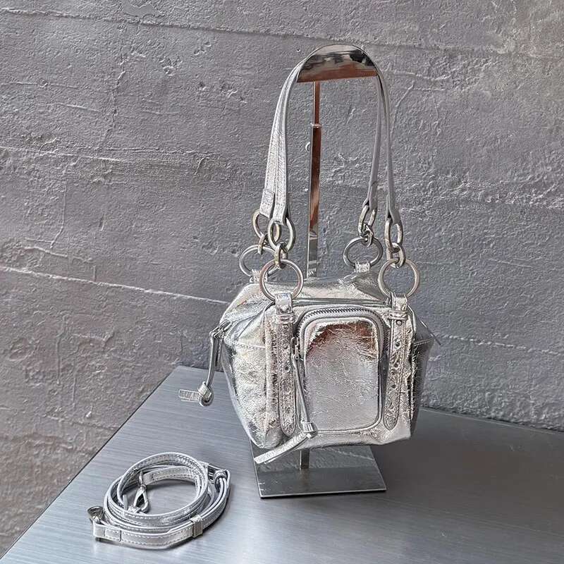 Retro Motorcycle Style Bucket Bag Oil Wax Leather Casual Single Shoulder Crossbody Handbag Wallet Ladies Coin Purse