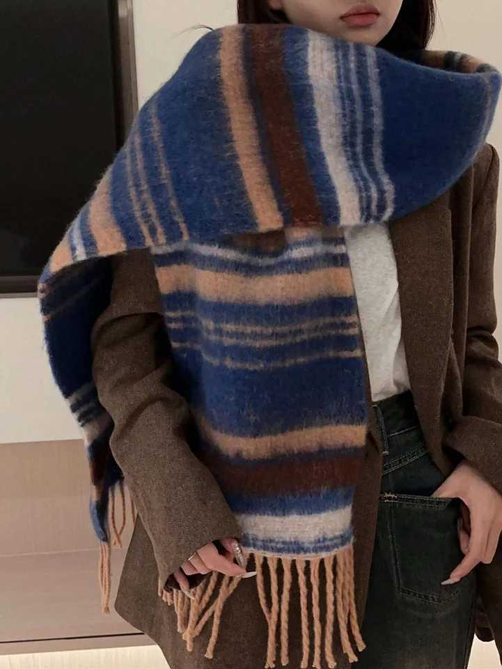 Luxury 2024 Cashmere Feeling Plaid Scarf Women Winter Thicken Warm Big Shawl Pashmina Tassel Scarves Soft Blanket Bandana Thick Muffler Y251115