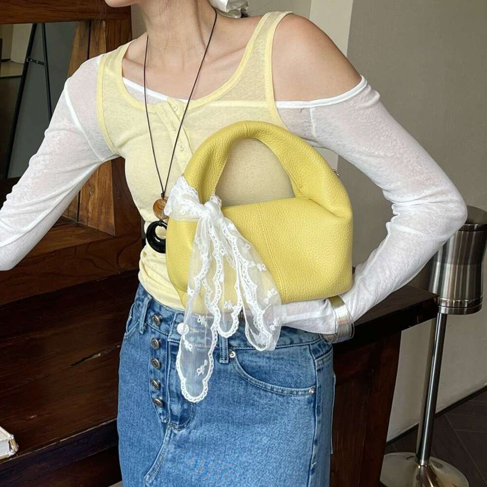 Mm Women's Bags Niche Handbag New Cloud Baotou Layered Leather Folded Dumpling Versatile Crossbody Bag Female Sweet Style