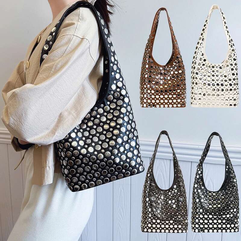 Trendy Punk Round Bucket Shiny Rivet Handbag Shoulder Bags Women Fashion Large Capacity Underarm Bag