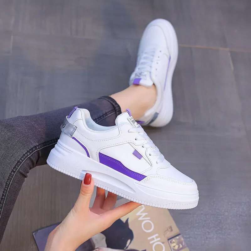 2025 New Designer Fashion Women's Sports Shoes White Running Thick soled Sports Shoes