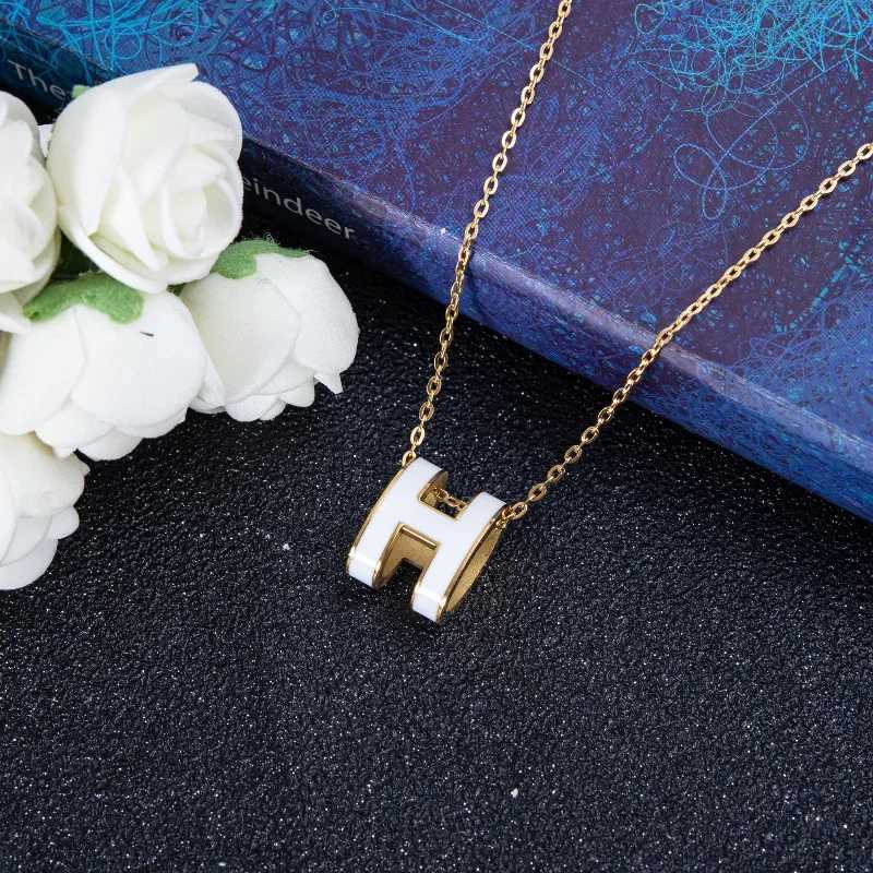 H Letter Enamel Pendant Necklace Women Minimalist Oval Collarbone Chain Viral Fashion Jewelry Trendy K251114
