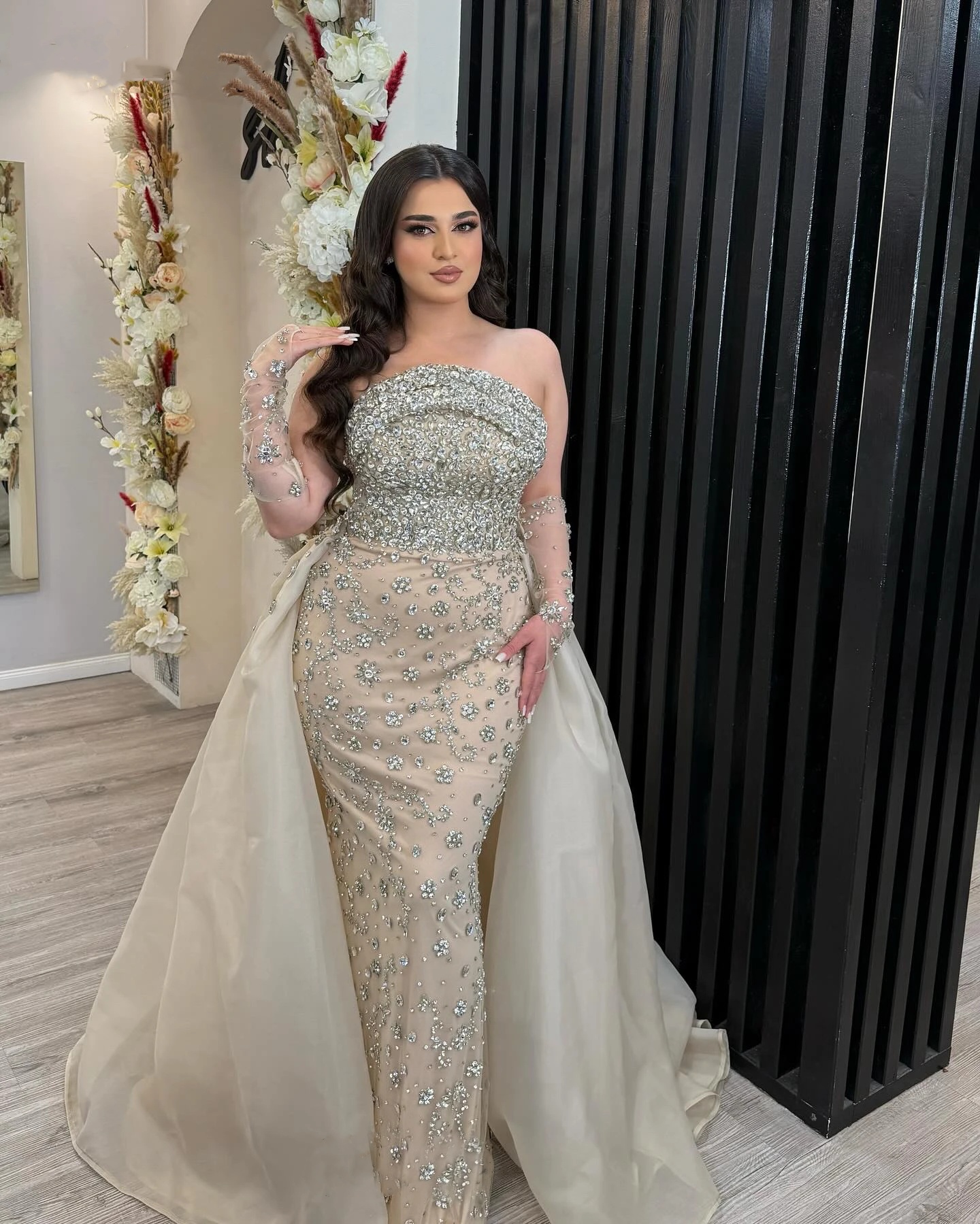 Gorgeous Crystal Beads Evening Dresses Strapless Prom Gowns Detachable Train Slim Customized Formal Occasion Plus Size Sweep Train Party Dress Vestido