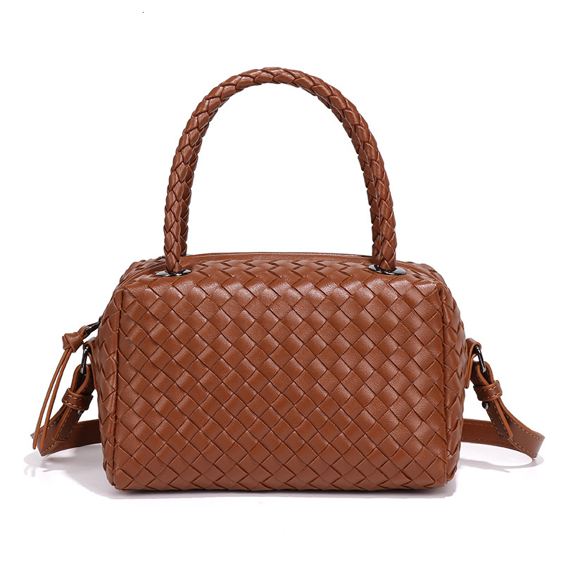 Woven Lunch Box Bag Women's Retro Fashion PU Leather Handbag Designer Crossbody Single Shoulder Makeup Bag