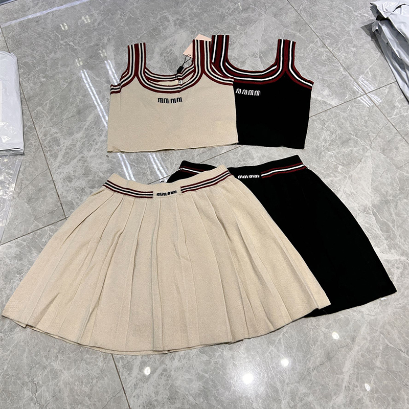 Designer Two Piece Dress woman Strap top skirt short skirt luxury camisole sexy scardigan sweater two piece dress knitted sweater