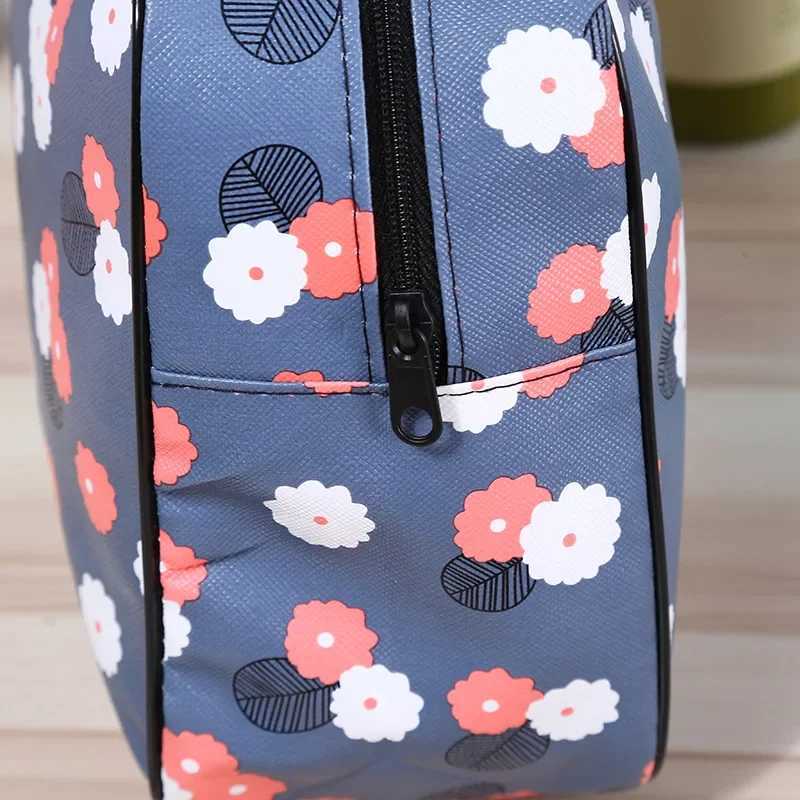 New Girl Outdoor Travel Makeup Bag Womens Zipper Makeup Bag Organizer Fi Flower Printed Womens HandbagXJ250415