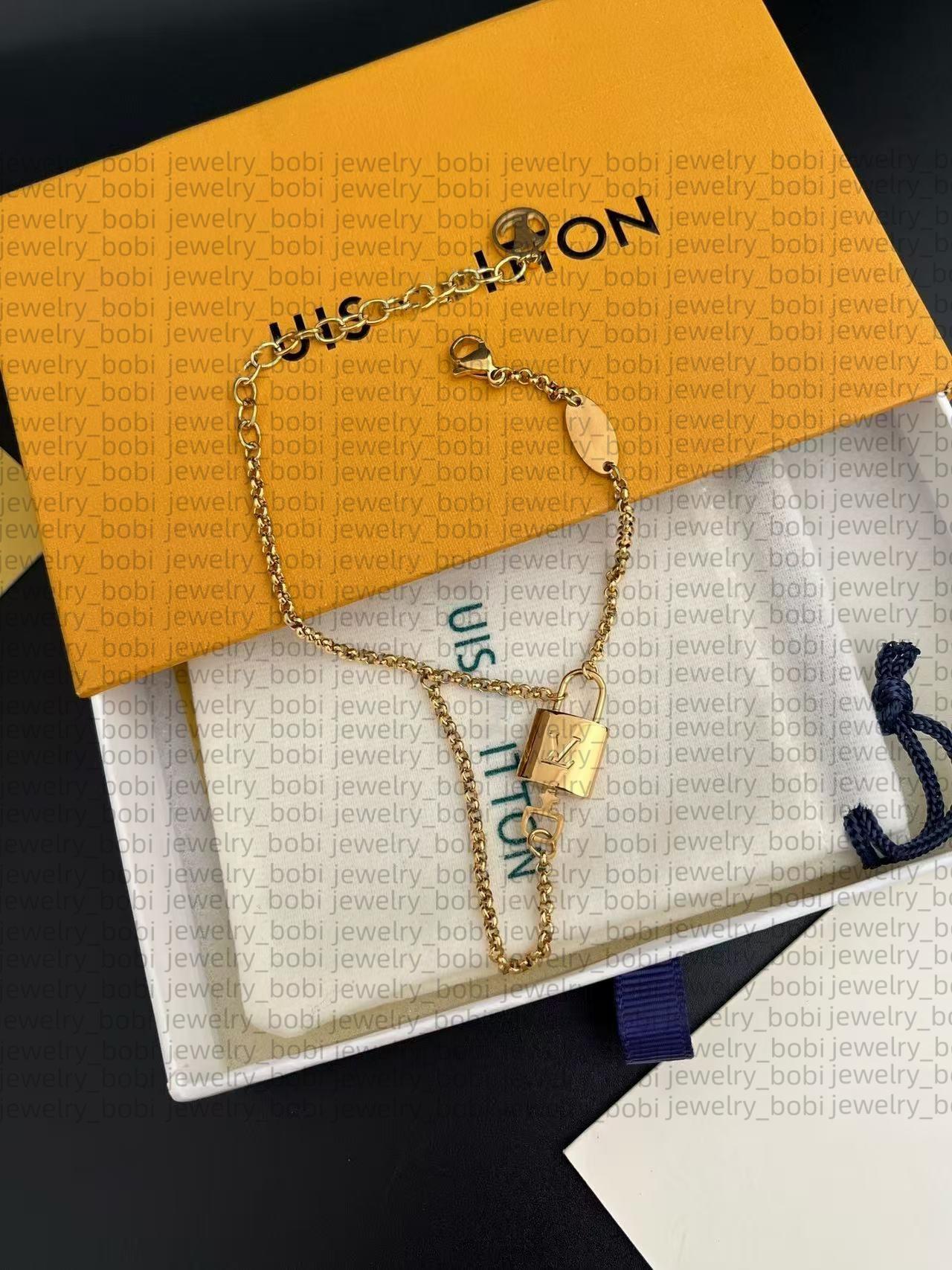 luxury designer bracelet designer gold bangle jewelry for women men 18K rose gold silver plated Rotatable bullet charm bracelet clover bracelet louise bracelet