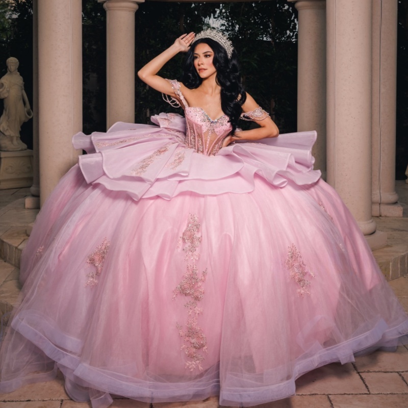 Pink Quinceanera Dresses Off Shoulder Ball Gown Sweet 16 Dress Applique Lace Beads Bow Tiered Tull Birthday Party Vestidos 15 De Anos