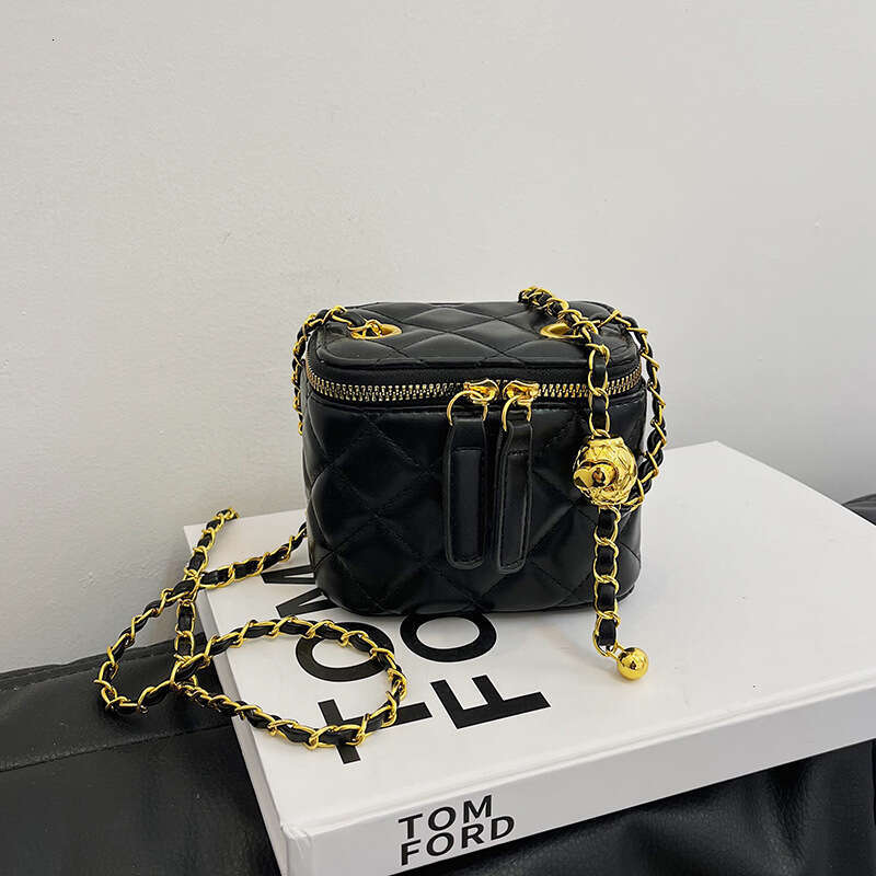Spring and summer new niche box golden ball diamond grid chain small square bag, women's 2025 mini texture single shoulder crossbody bag