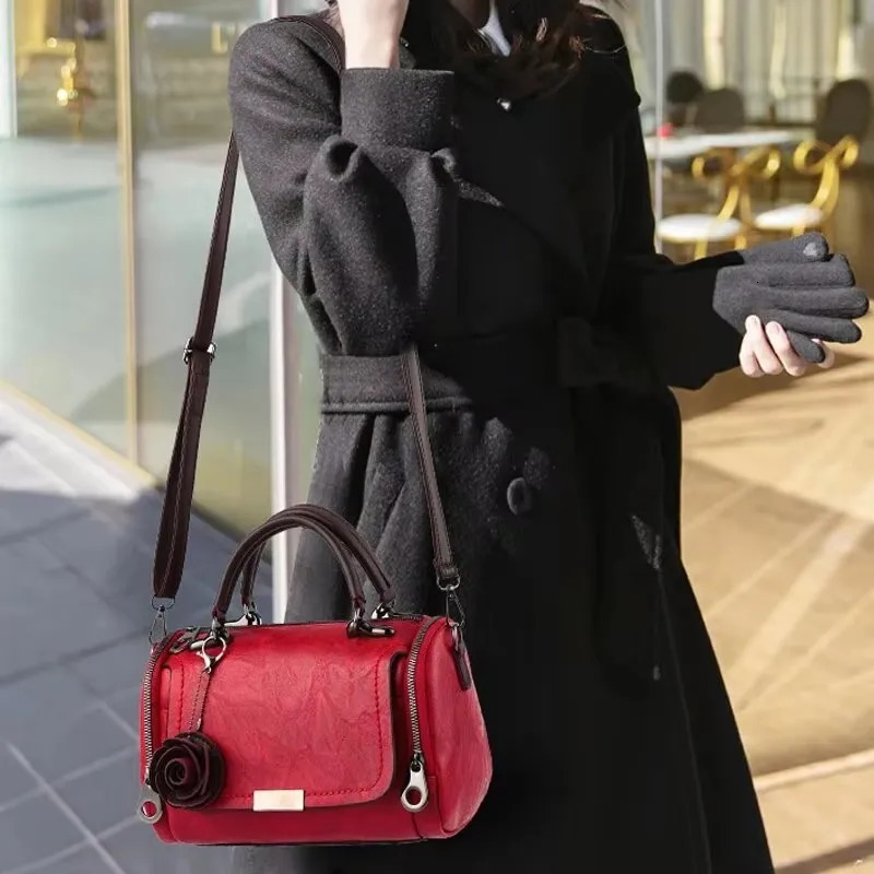 Womens cross bag pillow bag large capacity fashionable shoulder bag retro full matching womens cross bag 250410