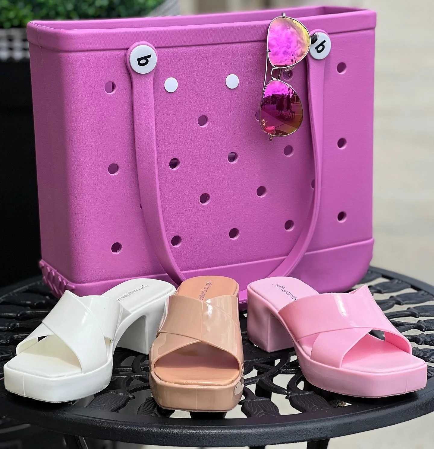 M size Eva beach handbag fashion mom diaper storage basket summer rubber handbag solid color jelly beach bag Sundries organizer W250415