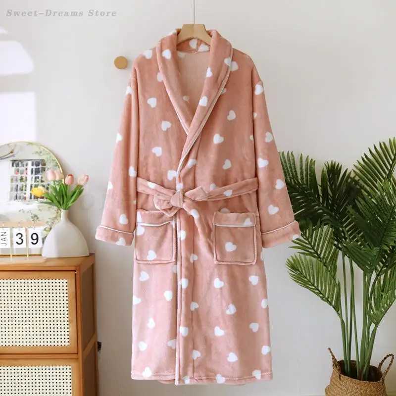 Autumn Winter Female Robe Thicken Flannel Bathrobe Kimono Sleepwear with Pocket Cute Print Sweet Heart Home Dress Lounge Wear C251115