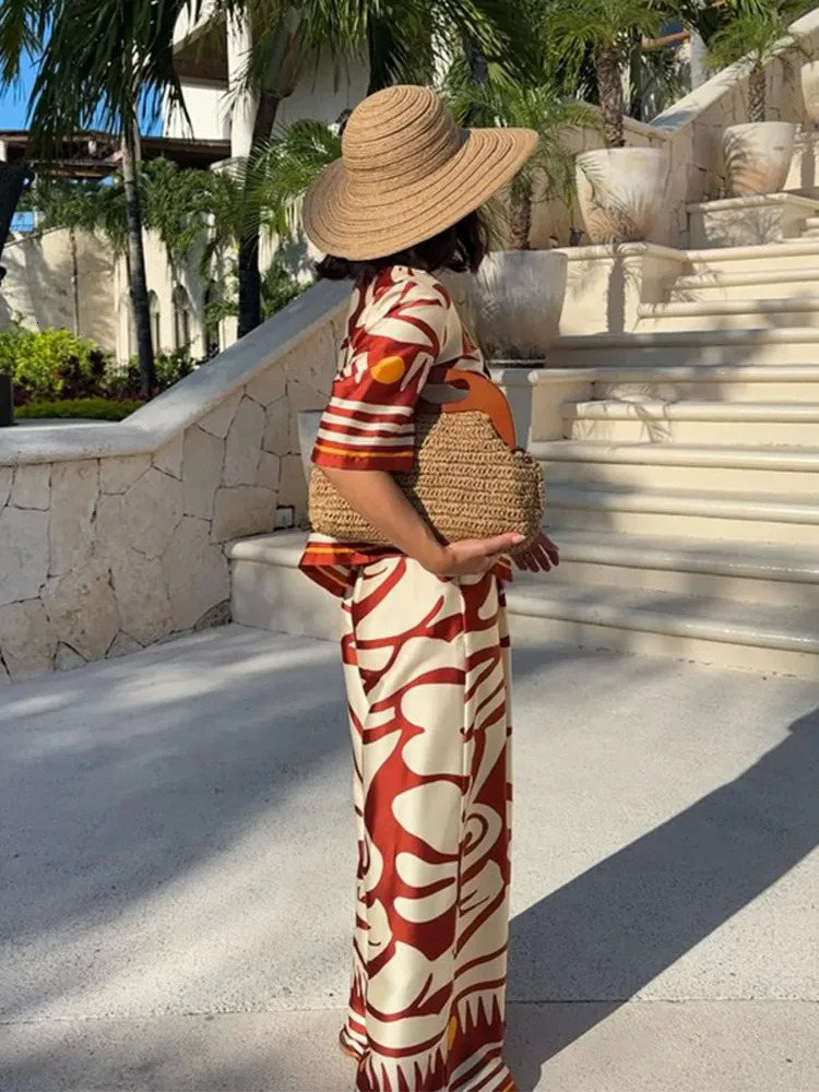 Retro printed womens wide leg pants set casual loose collar V-neck short sleeved shirt set womens summer vacation chic set 250415