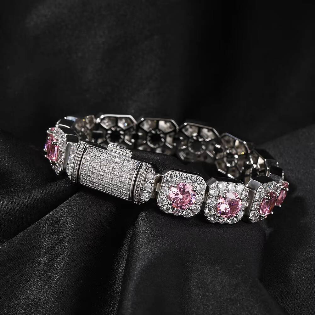 Top Icy Hip Hop Luxurious Iced Out Fine Jewelry Baguette Diamond Bracelets Colorful Shining CZ Bangles 18K Gold Plated Women