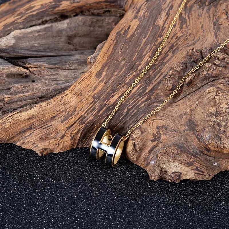 H Letter Enamel Pendant Necklace Women Minimalist Oval Collarbone Chain Viral Fashion Jewelry Trendy K251114