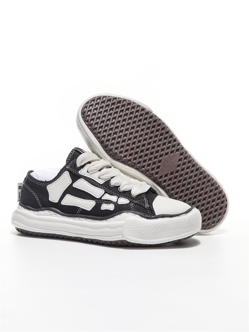 2025 new Dissolving shoe co-branded bone shoe thick-soled sports skate shoes TK best-selling same style suitable for couples and versatile