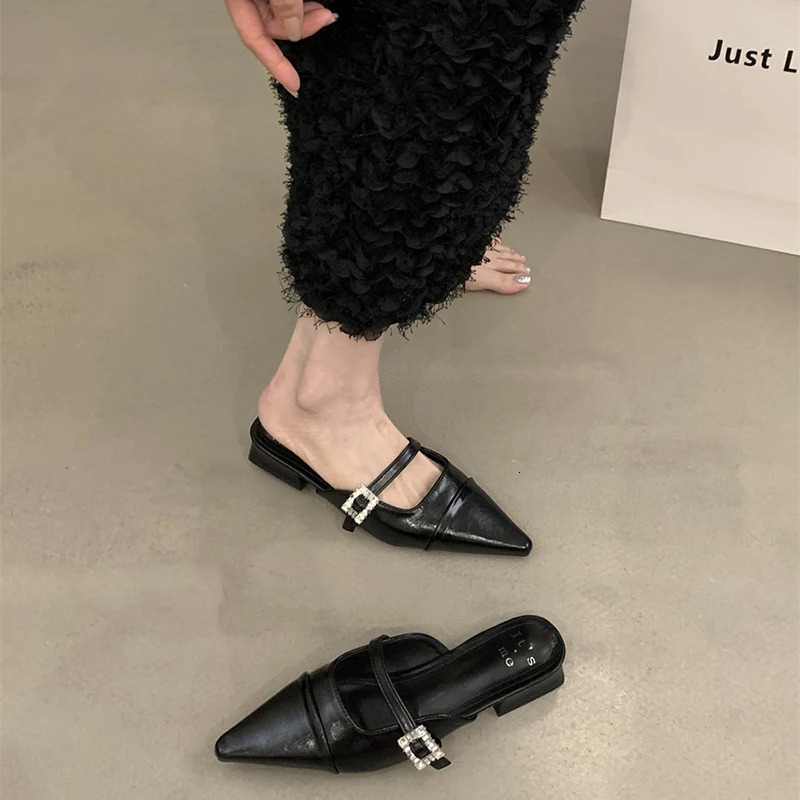 Summer Pointed Toe Womens Puppet Slide Shoes Fashion Crystal Style Low Heel Slide Shoes 250411