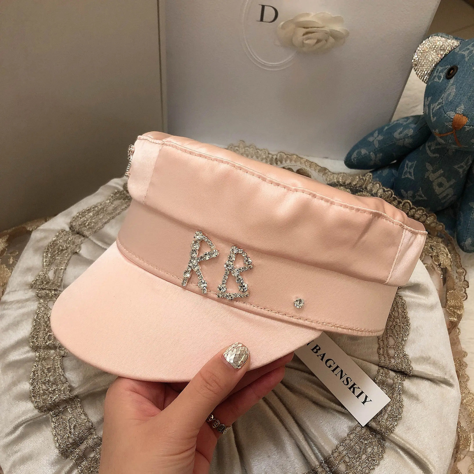 Winter Hats Women Diamond Letter Stain sboy Cap Baker Boy Hat Visor 250414