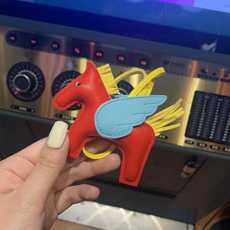 Mini Angel Pegasus Pony Pendant Handmade Stitching WomenS Bag Charm With Cute Tassel Fashion Accessory Birthday GiftW251114
