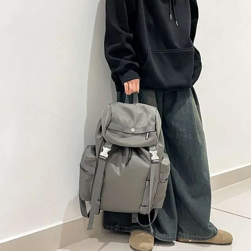 Annual B- in-Large Capaci Multi-Pocket Wunder Sports Portable Outdoor Waterproof Parachute Nylon Backpack WT314