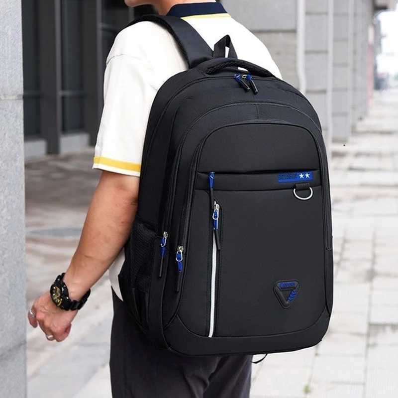 Mens and Womens Fashionable Versatile Simple and Compact Large Capacity BackpackW251114
