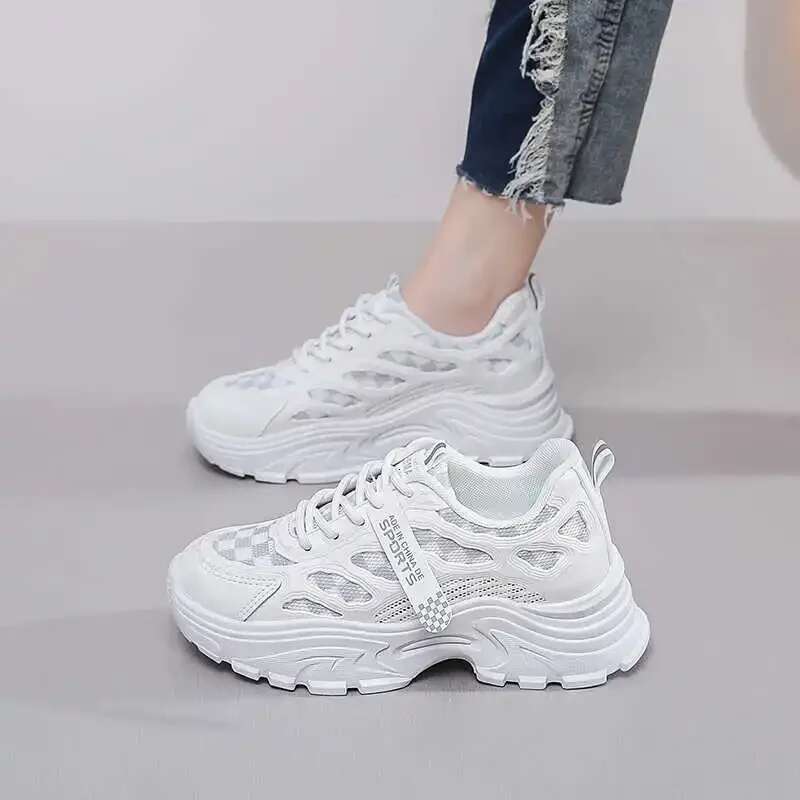 2025 new women's designer fashionable casual sports shoes