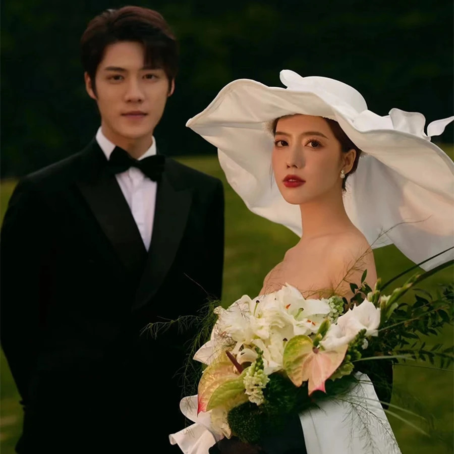 Arrival White Plus size Wedding hats for women elegant Bride wedding accessories Bride hats 250414