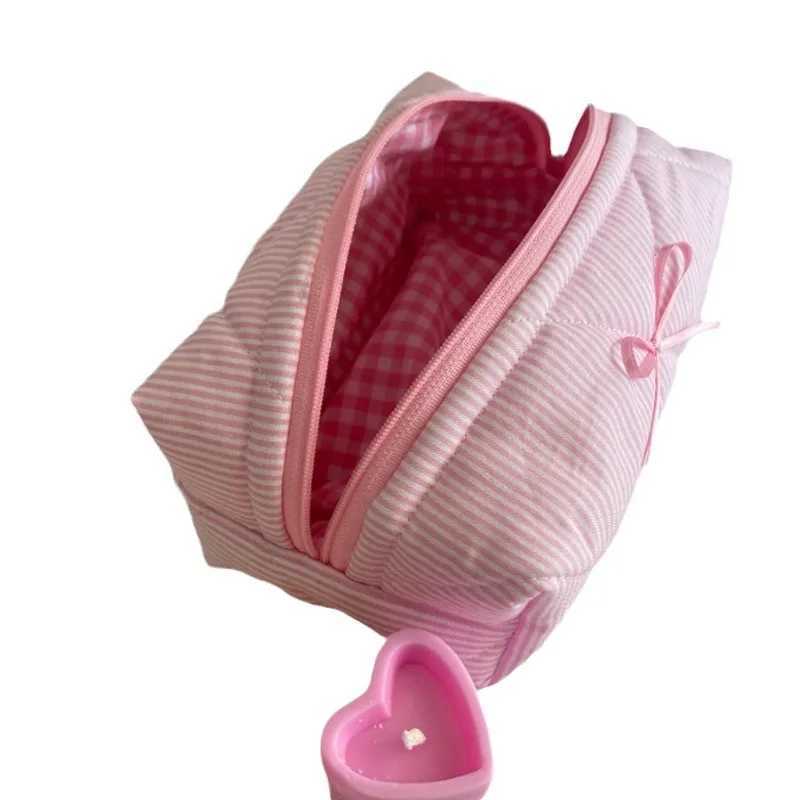 1 Creative Design Pink Girl Makeup Bag Sweet Stripe Bow Makeup Organizer Large Capacity Travel BagXJ250415