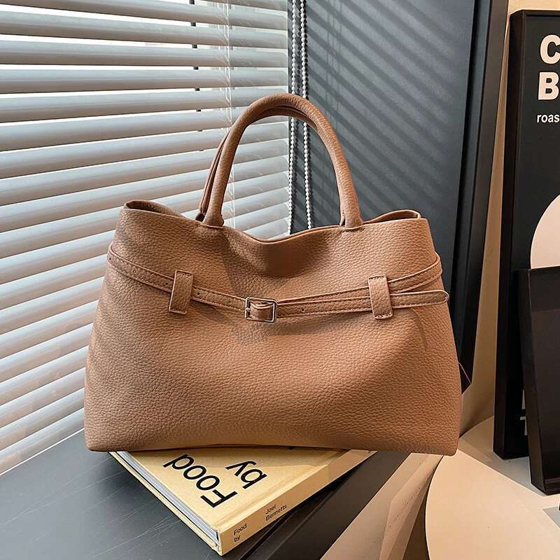 2024 Casual Fashion Temperament Western Style Handbag Retro Simple Autumn And Winter Shoulder Crossbody Women's Bag