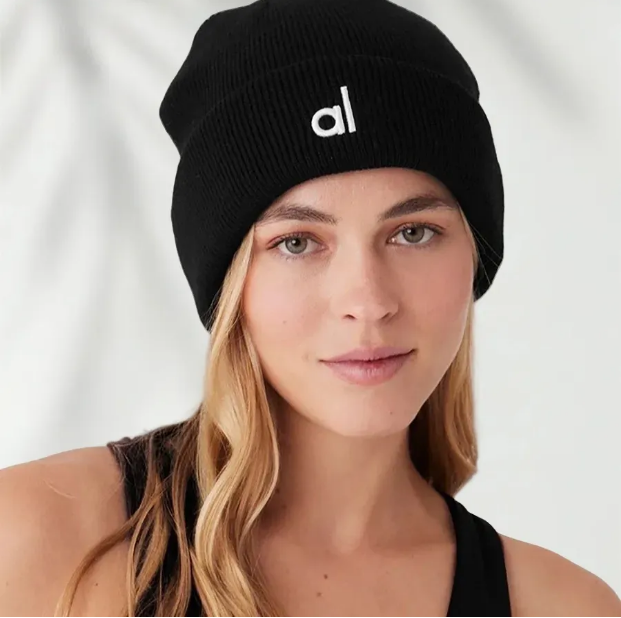 2026 designer beanie luxury hat versatile beanie knitted hat warm letter pure colour fashion design hat Christmas winter gifts High quality beanie 15 Colors nice