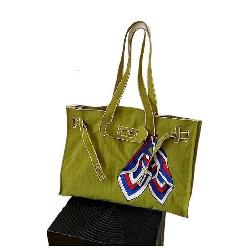 Embroidery Stylish Design Shoulder Bags Creative 2025 New High Quality Large Capacity Youth Sewing Thread Womens HandbagsW251115