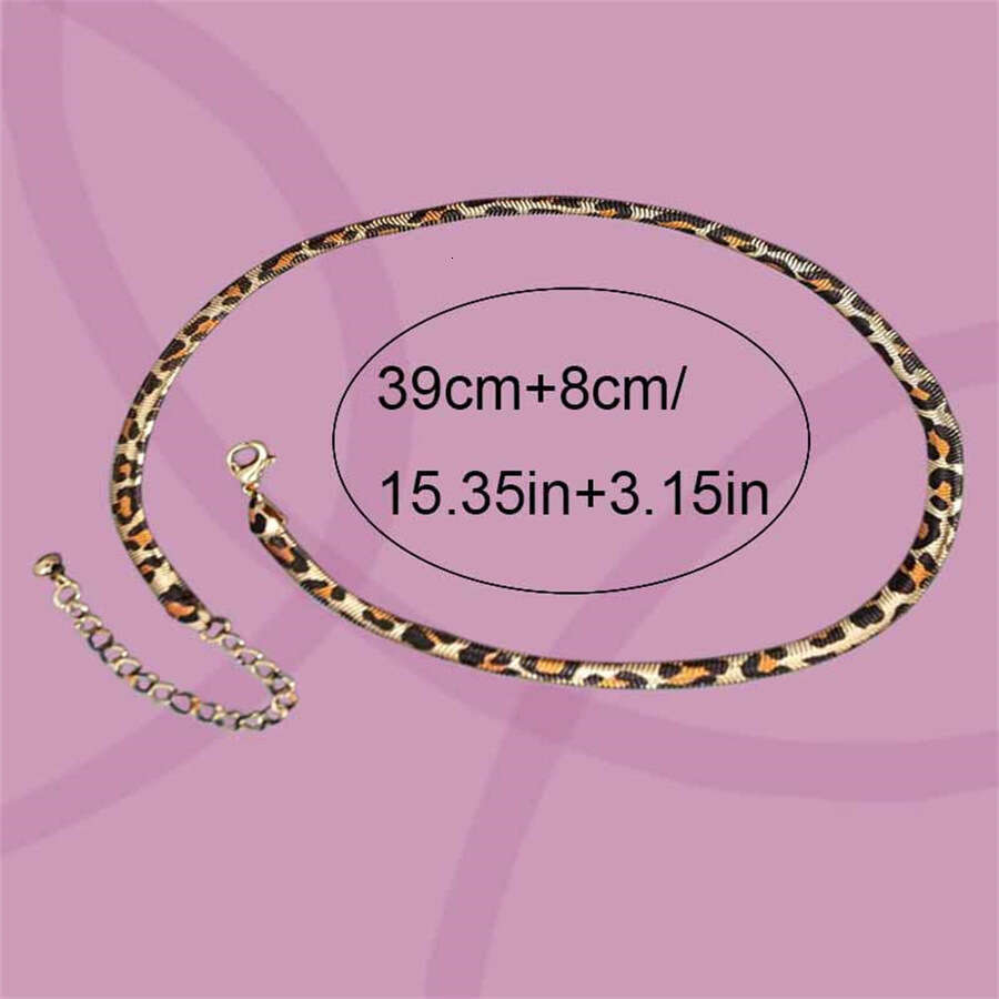 Fashionable autumn and winter new women's leopard print necklace design with a neck sticker