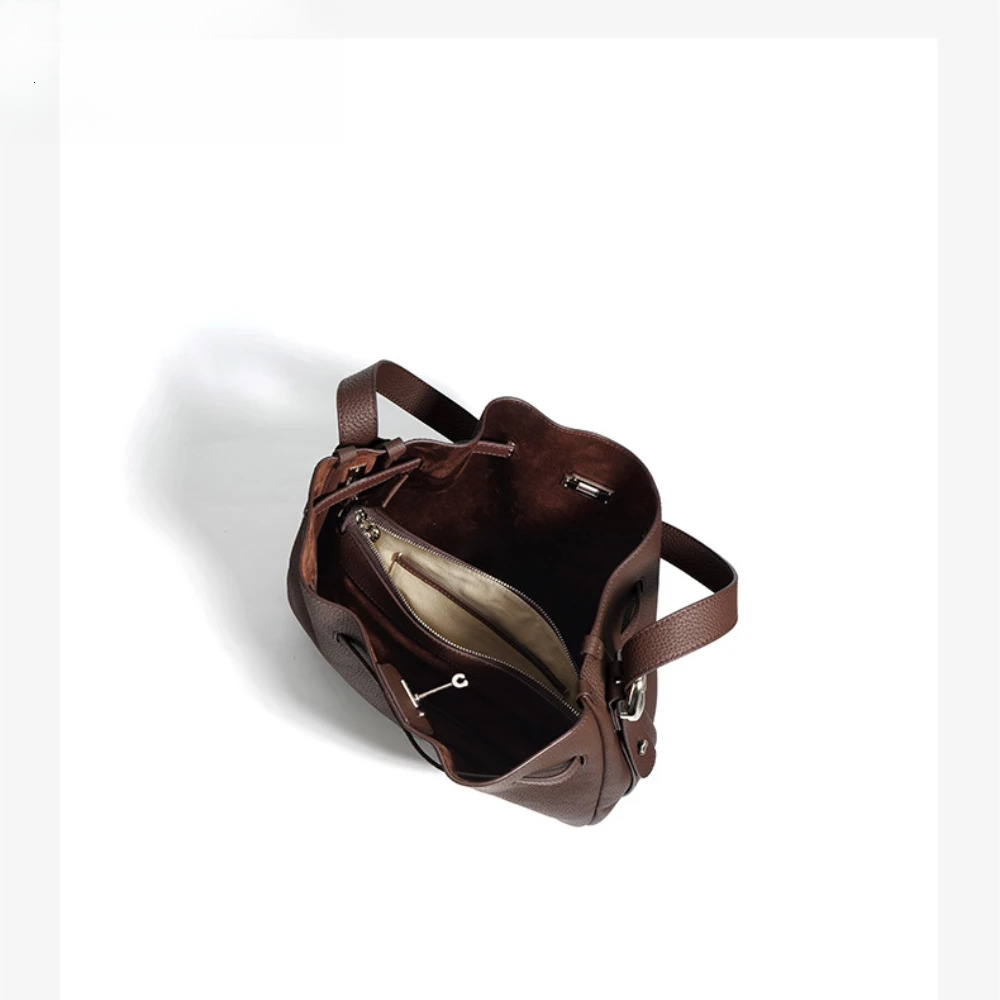 Designer bag women handbags Ins deep chestnut Hobo bucket shaped single shoulder 100% pure cowhide soft fashionable and lightweight daily