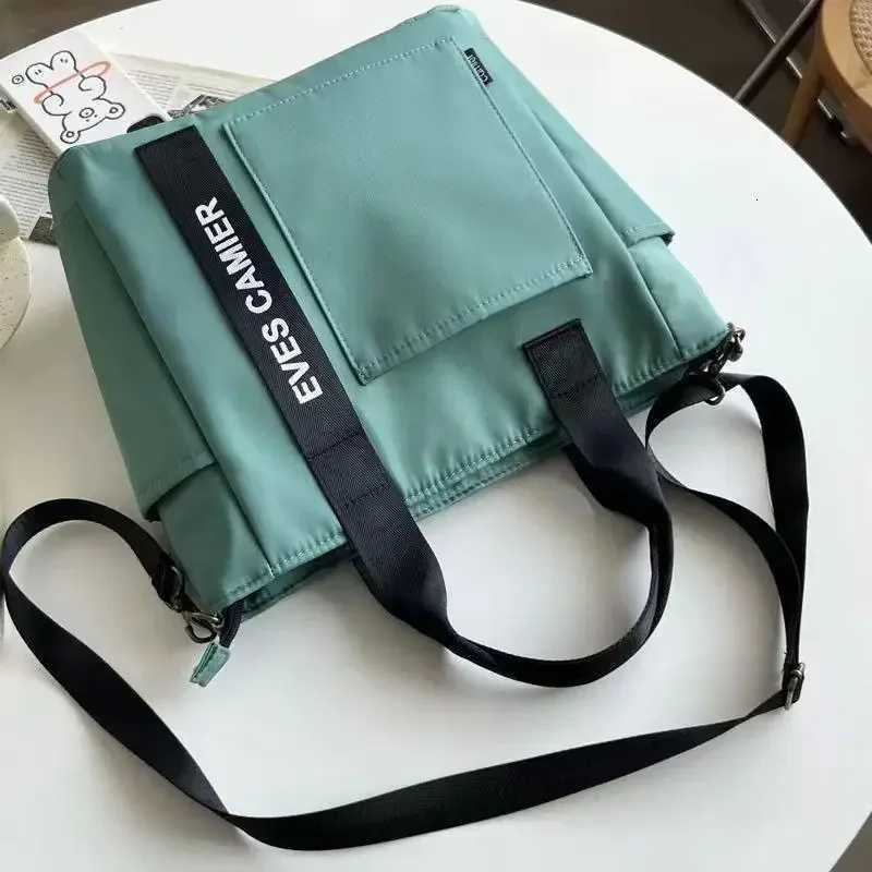 New Casual Tote Large Capacity Shoulder Bag Nylon Waterproof Canvas Handbag Simple Fashion Messenger Bags For SchoolgirlW251115
