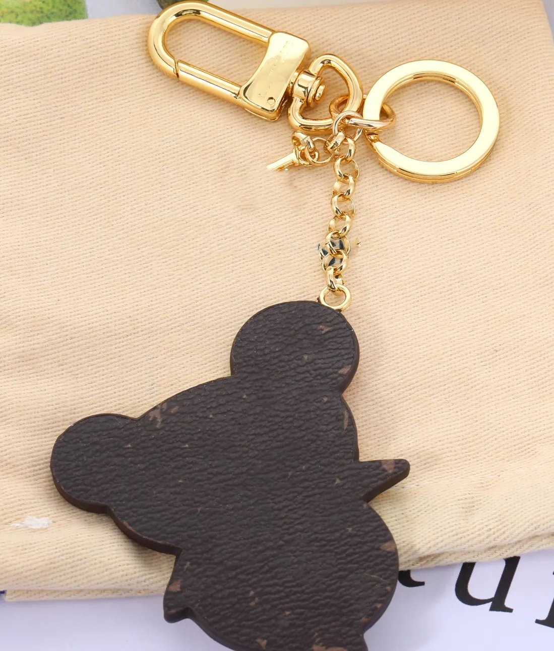 designer keychain women V Letters designers keychain 20styles wallet rabbit top llavero Car Key Chain men Buckle jewelry Keyring Keychains