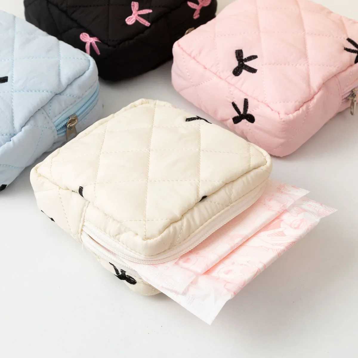 Cute bow makeup bag travel cosmetics storage bag ladies small club bag sanitary napkins sanitary napkins sanitary napkinsXJ250415