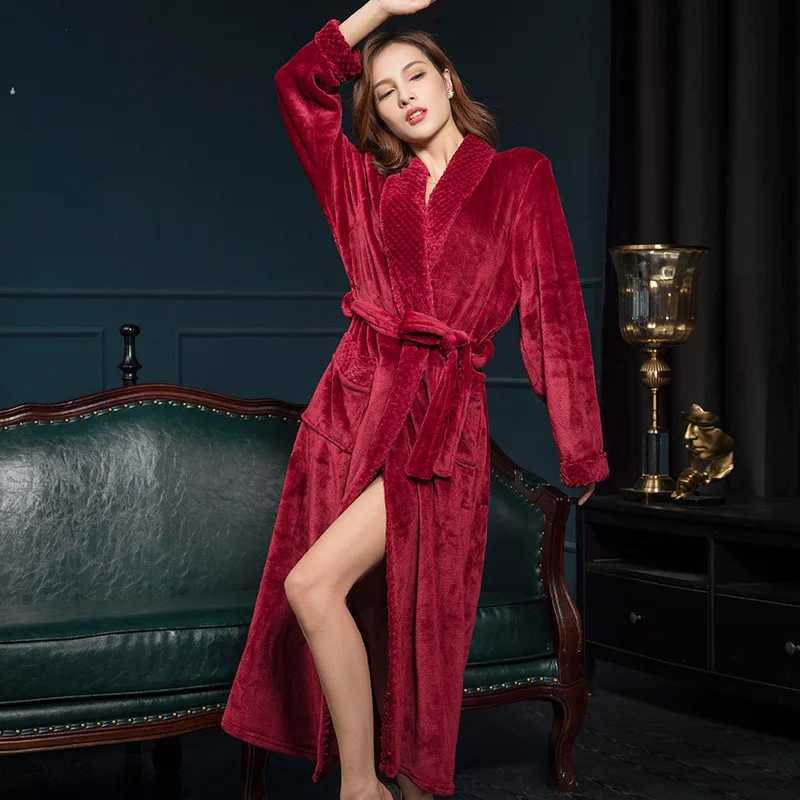 Sexy Female Bathrobe Sleepwear Flannel Nightgown Couples Men Women Lengthened Thickened Casual Home Clothes Coral Fleece Robe C251115