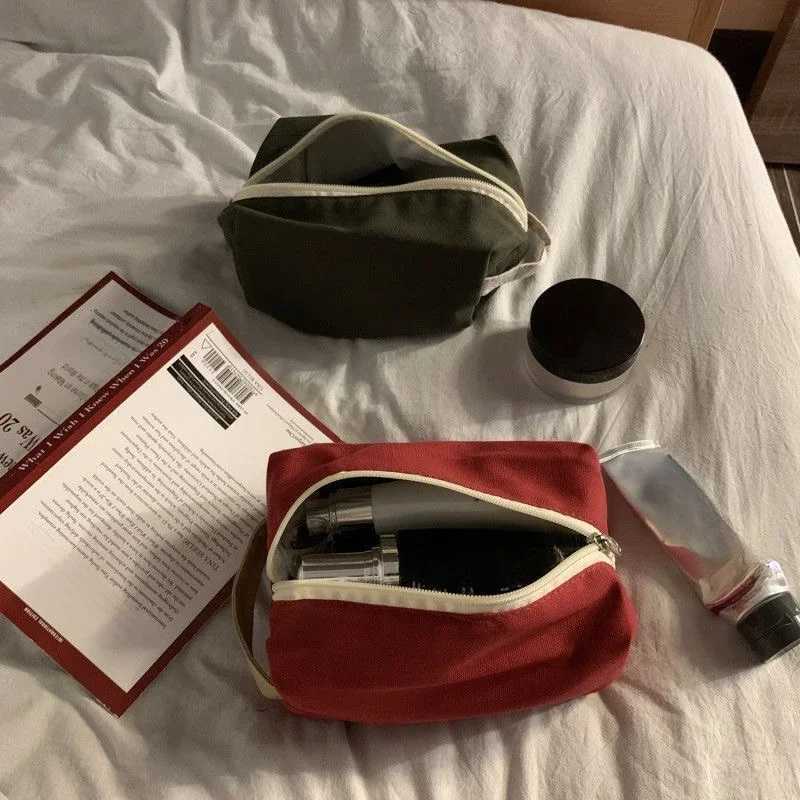 FI Korean Style Womens Makeup Bag Travel Organizer Storage Bag Canvas Makeup Bag Small Size Handbag Makeup BagXJ250415
