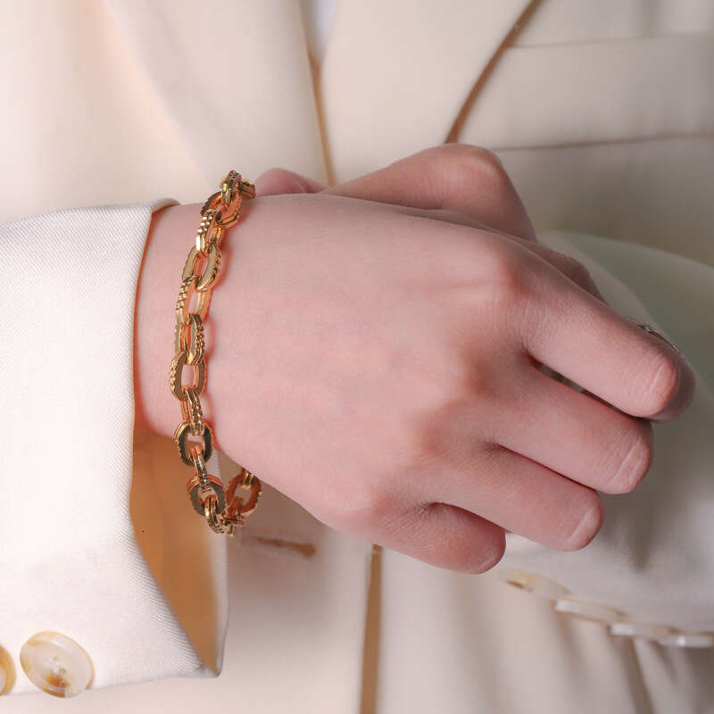 Stainless steel new high-end minimalist popular style autumn winter men's and women's fashionable high-quality bracelet