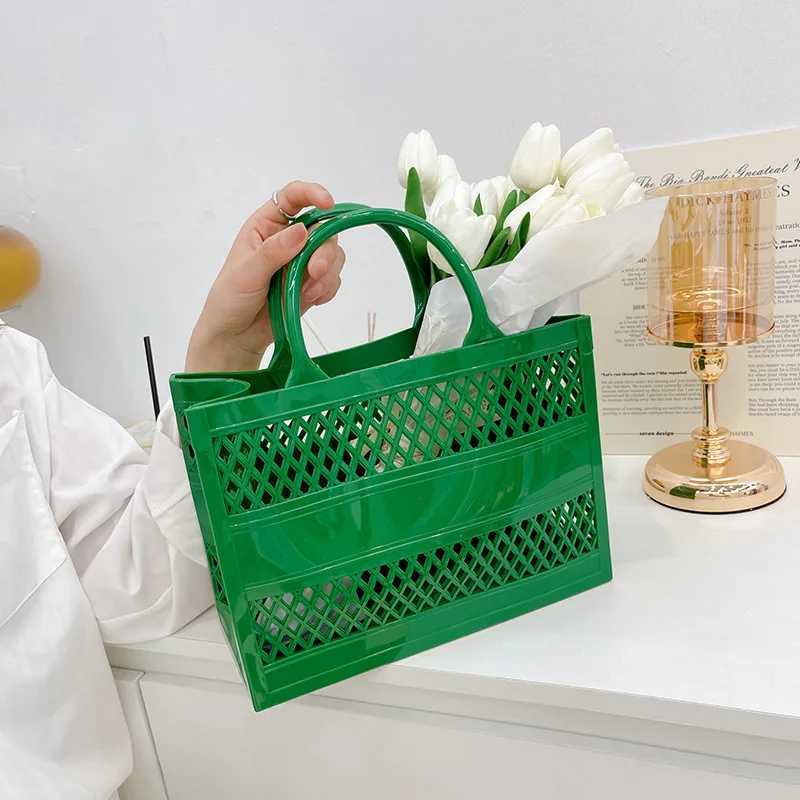 2024 Summer New Shopping Basket Handheld PVC Jelly Bag Large Capacity Storage Basket Candy Color Hollow W250415