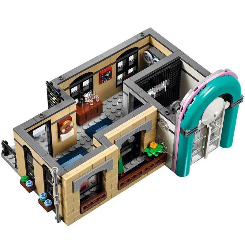 6 MINI Figures 2488PCS Downtown Diner Building Blocks Bricks Compatible 10260 15037 Educational Childrens Christmas Gift Toys W250415