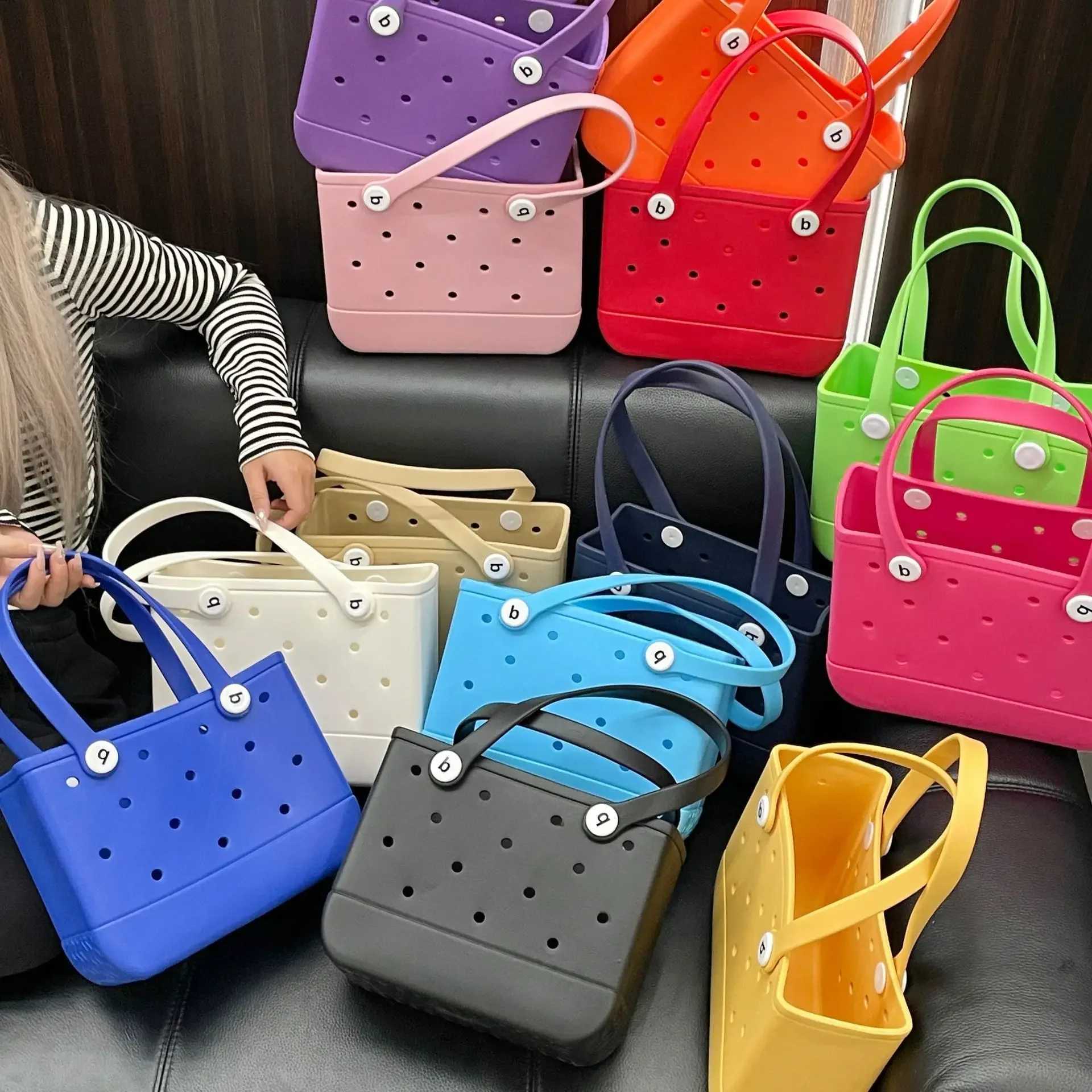 Womens beach handbag EVA waterproof beach pool basket mini womens shopping shoulder handbag mini jelly bag handbag W250415