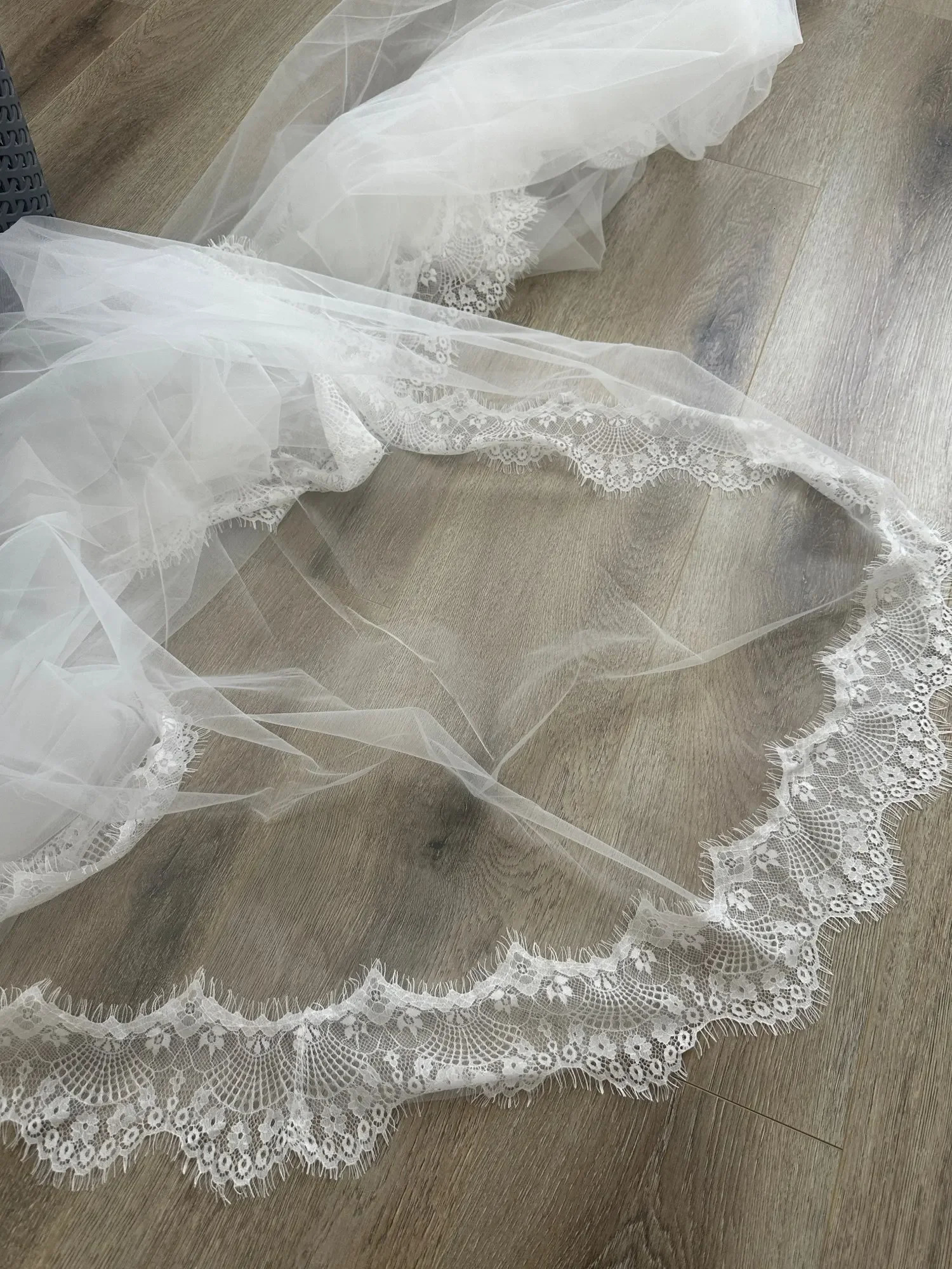 2 Layers Lace Edge Wedding Veil With Comb Soft Tulle Bridal Accessories 250414