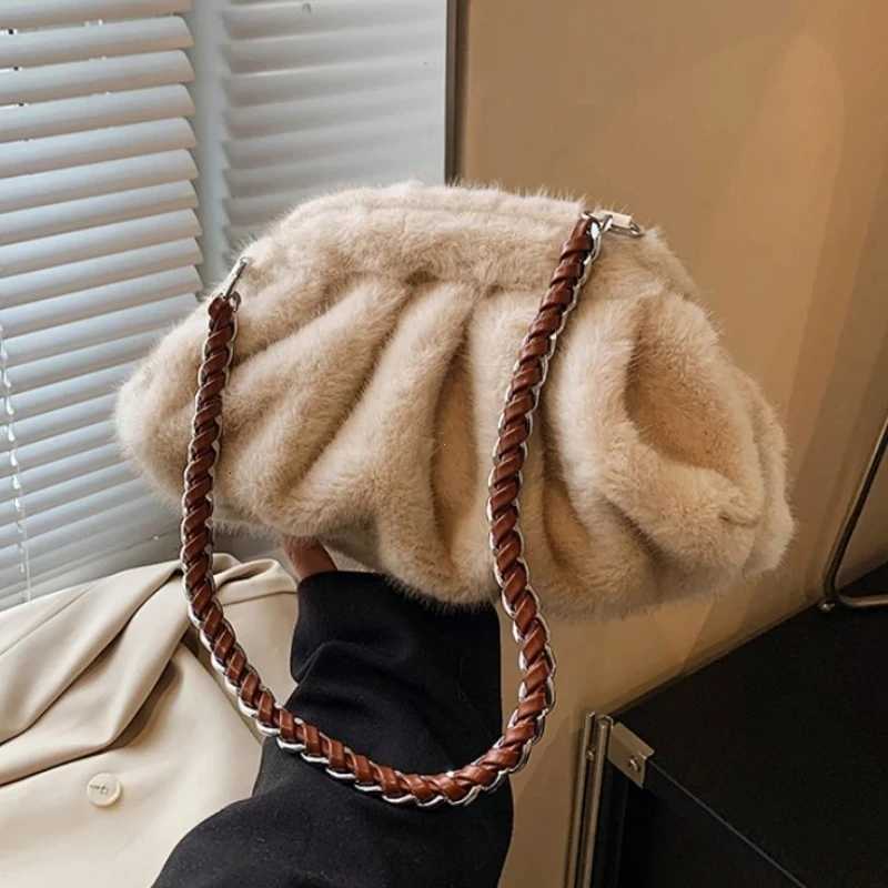 Designer Pleated Design Faux Fur Shoder Bags For Wen 2025 Luxury Designer Purses And Handbags Winter Warm Soft Plush Y251114
